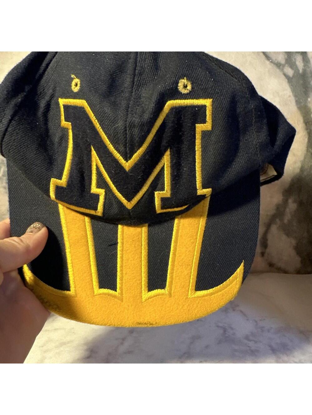 Michigan Wolverines Vintage Snapback Official Hat